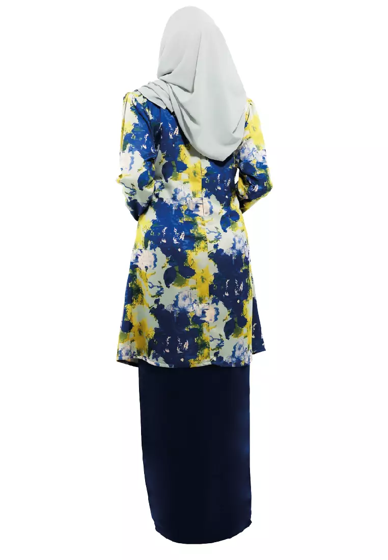 Black Yarn Kurung - Image 2